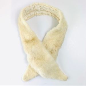 White blonde mink collar scarf.